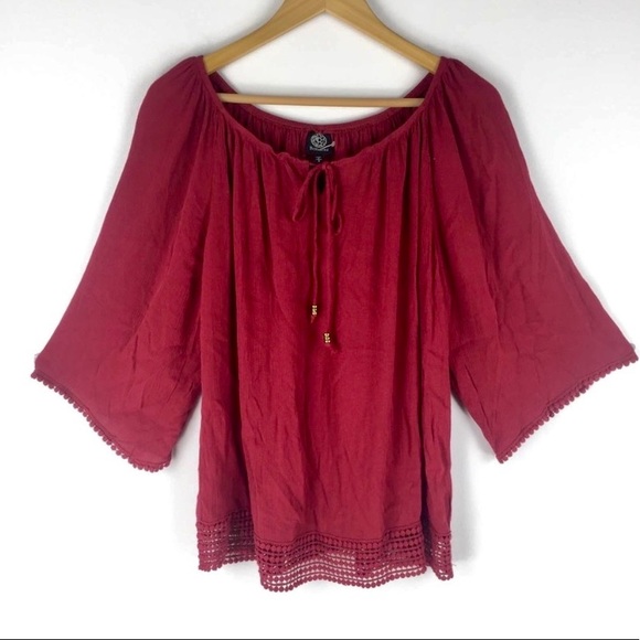 bobeau Tops - Bobeau Womens top.